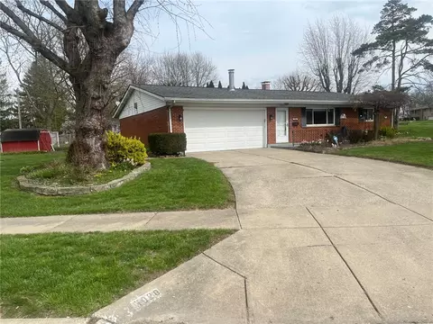 3920 Pobst Dr, Kettering, OH 45420 photo 2