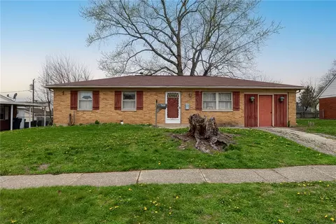 7619 Bassett Dr, Huber Heights, OH 45424
