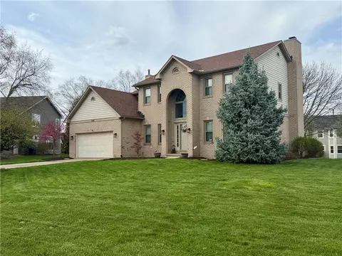 1629 Sunnington Grove Dr, Washington Township, OH 45458