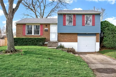 715 W Martindale Rd, Union, OH 45322