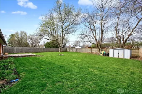 Exterior - 4773 Polen Dr, Kettering, OH 45440 photo 6 of 10