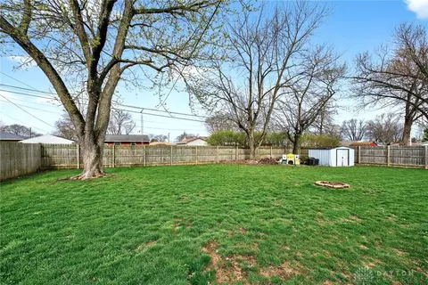 Exterior - 4773 Polen Dr, Kettering, OH 45440 photo 5 of 10