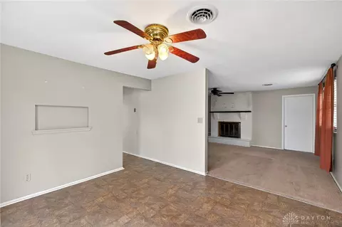 Living - 4773 Polen Dr, Kettering, OH 45440 photo 5 of 5