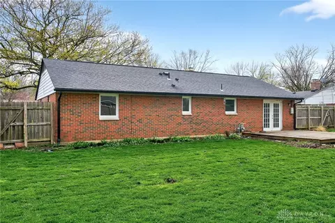 Exterior - 4773 Polen Dr, Kettering, OH 45440 photo 7 of 10