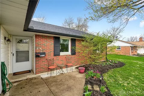 Exterior - 4773 Polen Dr, Kettering, OH 45440 photo 4 of 10