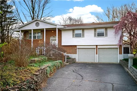 8352 Crosley Rd, Springboro, OH 45066