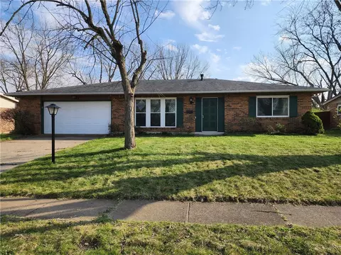 313 Highland Dr, Englewood, OH 45322