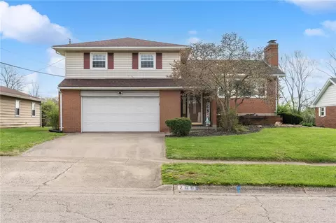 709 Park Dr, Middletown, OH 45044