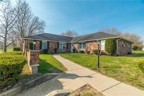 8397 Bennett Dr, Piqua, OH 45356