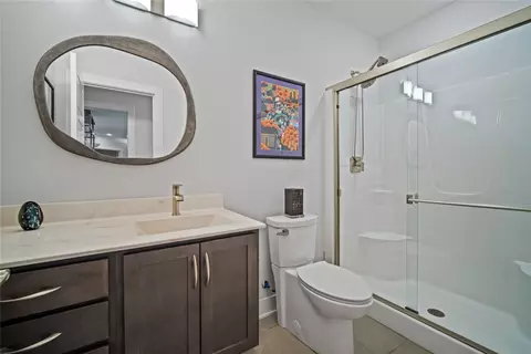 Bath - 1864 Tossing Mane Ct, Centerville, OH 45458 photo 8 of 8