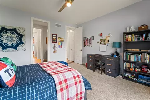 Bedroom - 1864 Tossing Mane Ct, Centerville, OH 45458 photo 4 of 10