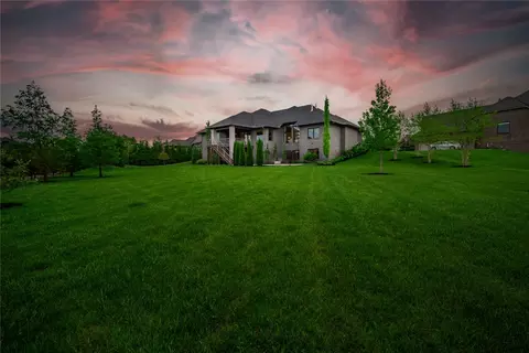 Exterior - 1864 Tossing Mane Ct, Centerville, OH 45458 photo 12 of 16