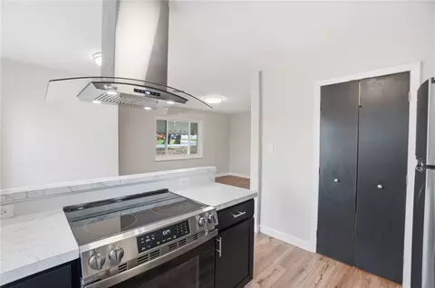 Kitchen - 2637 Oakley Ave, Kettering, OH 45419 photo 3 of 5