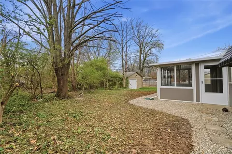 Exterior - 2637 Oakley Ave, Kettering, OH 45419 photo 7 of 9