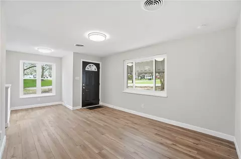 Living - 2637 Oakley Ave, Kettering, OH 45419 photo 1 of 4