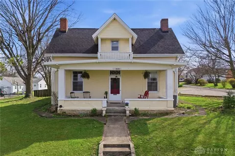 351 W Main St, Hillsboro, OH 45133