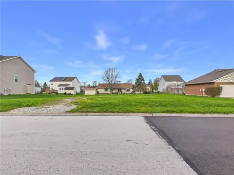 121 Irongate Dr, Union, OH 45322