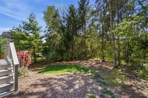 Exterior - 25 Rustic Brook Ct, Springboro, OH 45066 photo 17 of 19