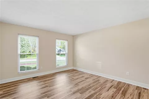 Living - 25 Rustic Brook Ct, Springboro, OH 45066 photo 2 of 14