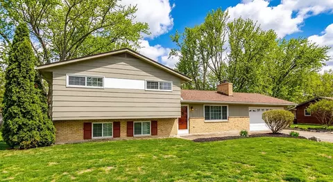 4453 Ardonna Ln, Dayton, OH 45432