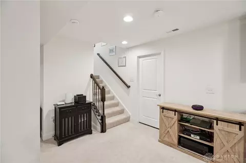Entry Way - 10276 Benjamin Way, Centerville, OH 45458 photo 5 of 11