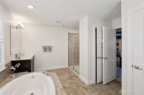 Bath - 10276 Benjamin Way, Centerville, OH 45458 photo 3 of 6