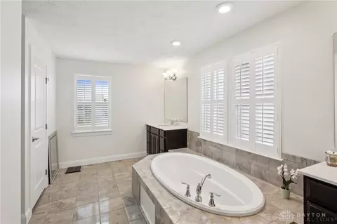 Bath - 10276 Benjamin Way, Centerville, OH 45458 photo 1 of 6