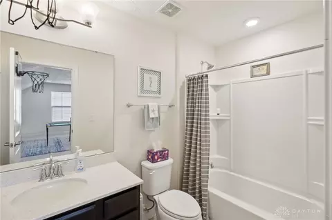 Bath - 10276 Benjamin Way, Centerville, OH 45458 photo 4 of 6