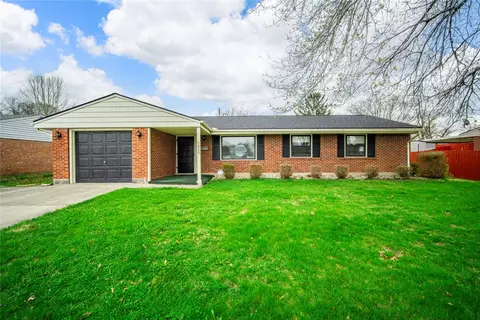 5828 Jassamine Dr, Dayton, OH 45449