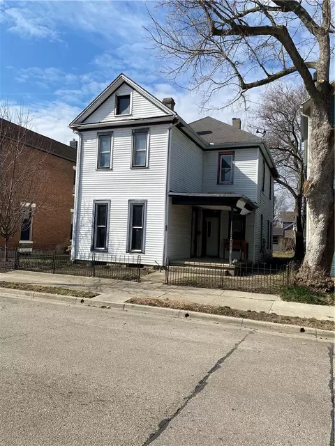 39 Clover St, Dayton, OH 45410