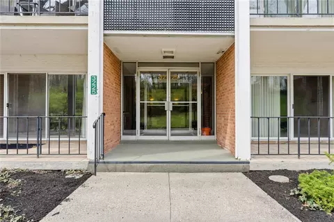 3225 Southdale Apt 5 Dr, Dayton, OH 45409
