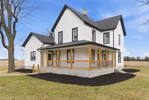 1213 W Holtzmuller Rd, West Manchester, OH 45382