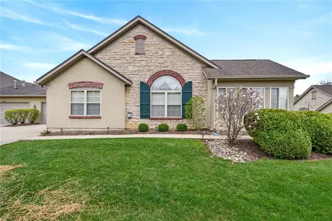 2028 Wentworth Village Dr, Bellbrook, OH 45305