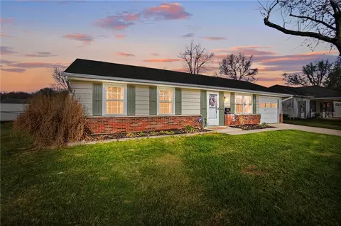 3211 Haverhill St, Springfield, OH 45503
