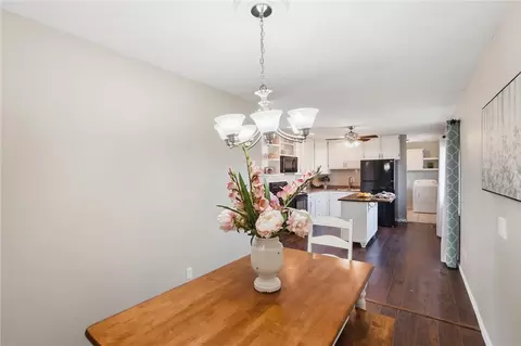 Dining - 3211 Haverhill St, Springfield, OH 45503 photo 2 of 2