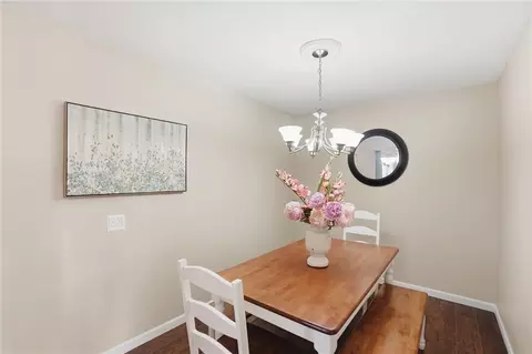 Dining - 3211 Haverhill St, Springfield, OH 45503 photo 1 of 2