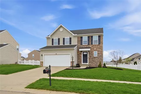 1204 Senna St, Tipp City, OH 45371