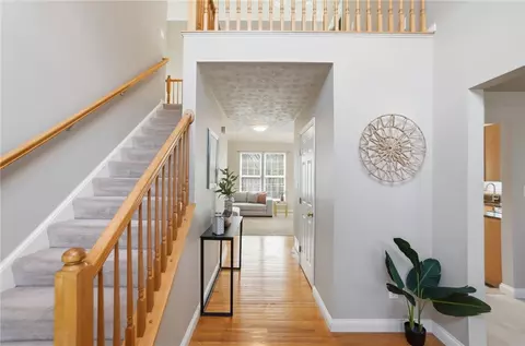 Entry Way - 1800 Olde Haley Dr, Centerville, OH 45458 photo 1 of 5