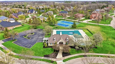View/Area - 1800 Olde Haley Dr, Centerville, OH 45458 photo 7 of 8