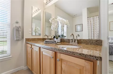 Bath - 1800 Olde Haley Dr, Centerville, OH 45458 photo 2 of 5