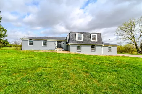 6169 Dayton Farmersville Rd, Dayton, OH 45417