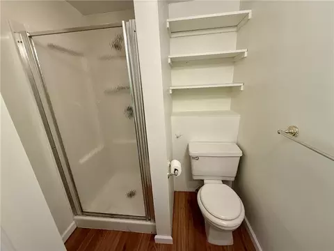Bath - 1415 Montego Dr, Springfield, OH 45503 photo 5 of 5