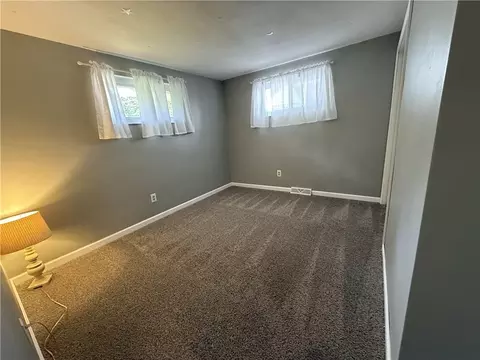 Bedroom - 1415 Montego Dr, Springfield, OH 45503 photo 3 of 4