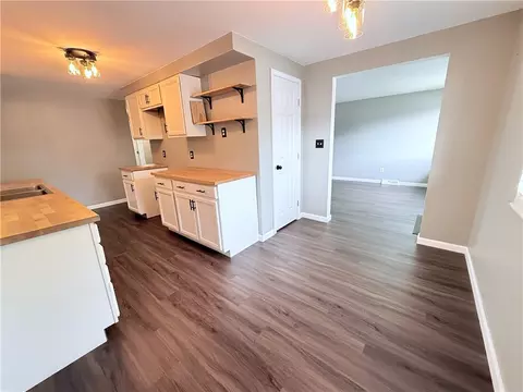 Kitchen - 1415 Montego Dr, Springfield, OH 45503 photo 4 of 4
