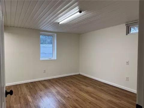 Bedroom - 1415 Montego Dr, Springfield, OH 45503 photo 2 of 4