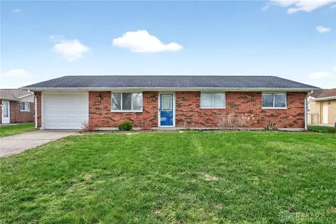 8243 Philadelphia Dr, Fairborn, OH 45324