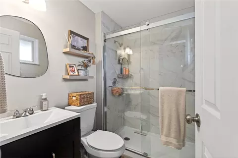Bath - 2660 Mohican Ave, Kettering, OH 45429 photo 1 of 2