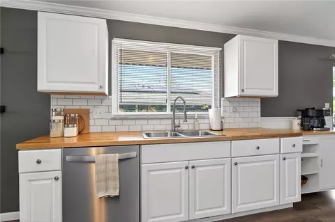 Kitchen - 2660 Mohican Ave, Kettering, OH 45429 photo 5 of 5