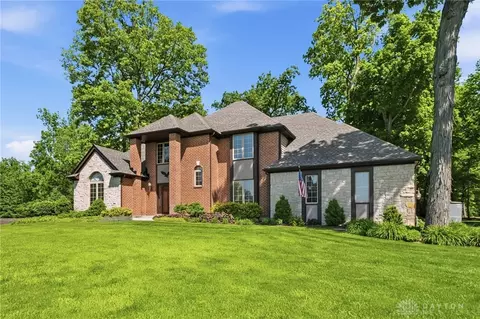 2350 Lostwood Ct, Xenia, OH 45385
