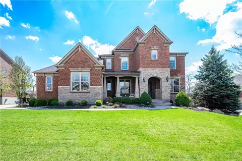 7210 Keltner Dr, West Chester, OH 45069